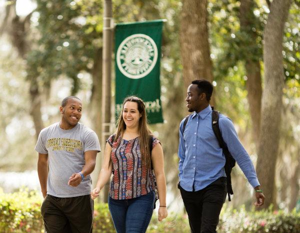 Students walking on Jacksonville University Campus.