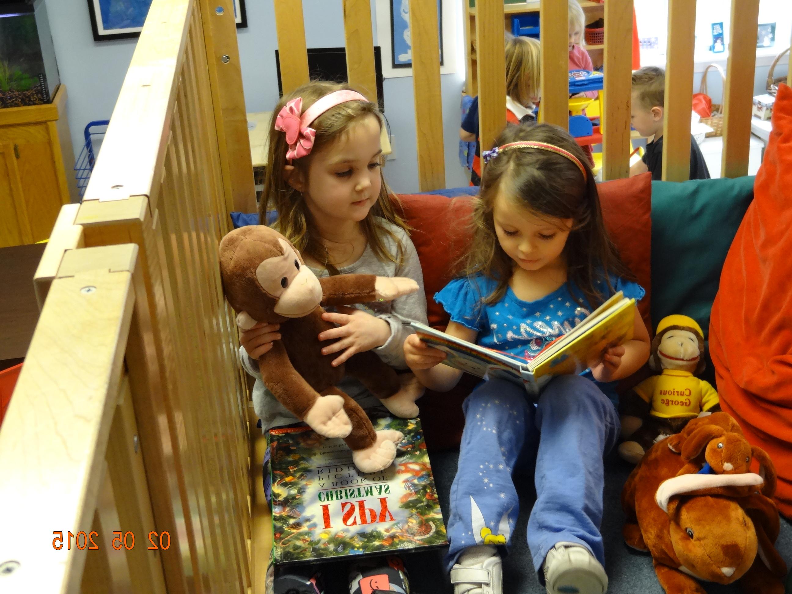 Wilma's kids reading